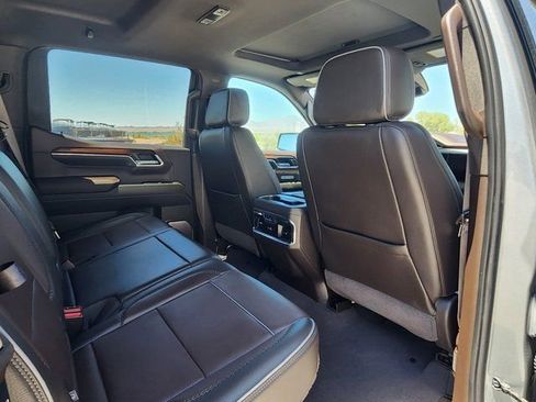 Used 2024 GMC Sierra 1500 Denali w/ Denali Reserve Package image 16