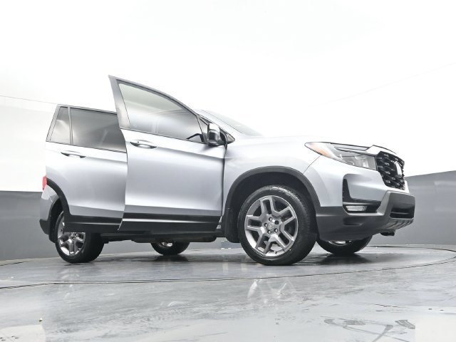 Used 2023 Honda Passport EX-L image 41