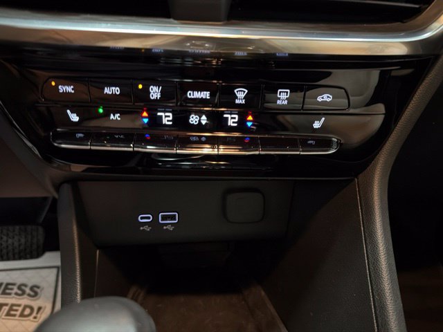 Certified 2024 Buick Encore GX Avenir AWD/4WD image 21