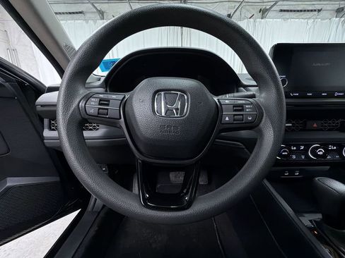Used 2025 Honda Accord SE image 25