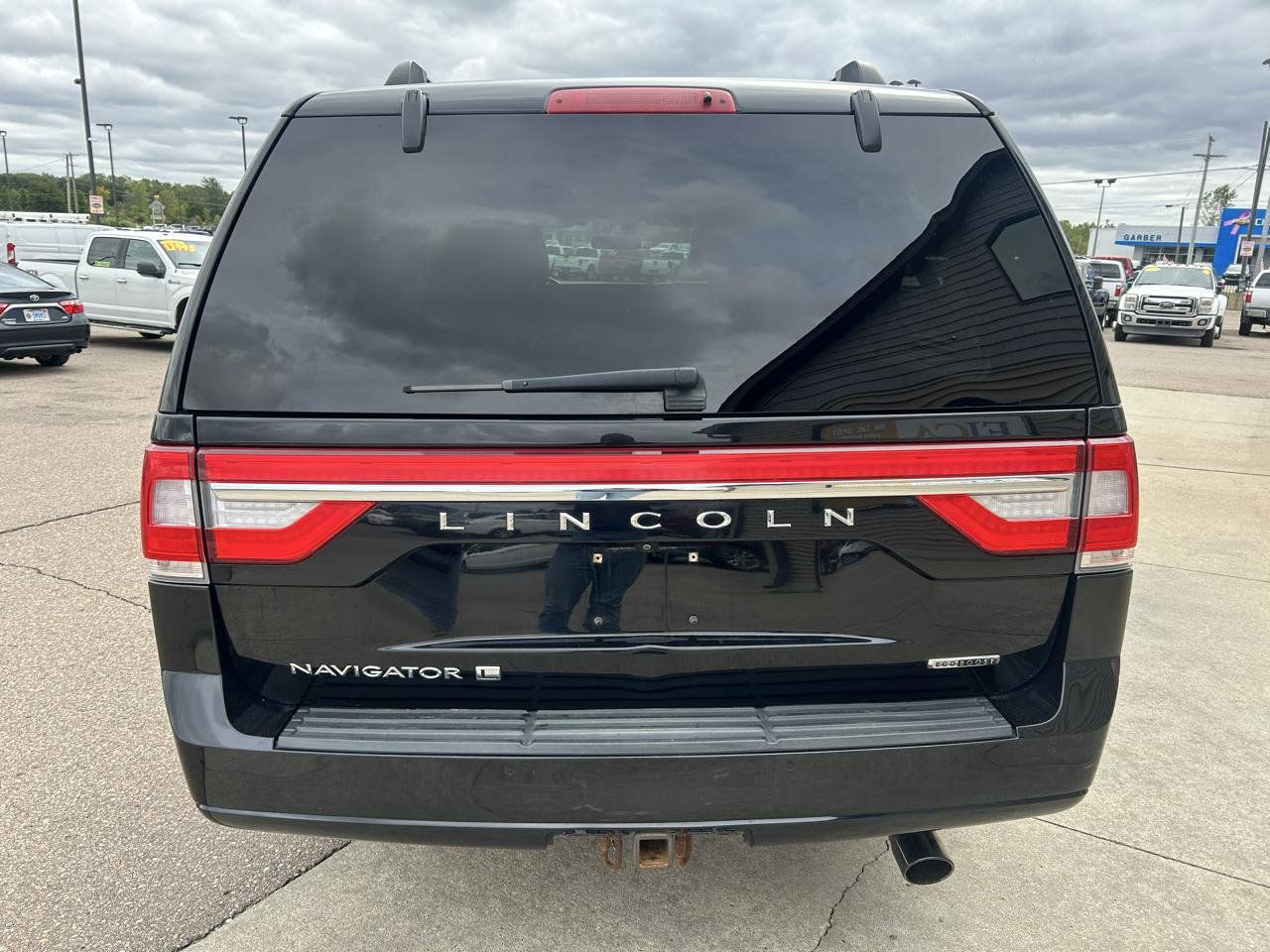 Used 2016 Lincoln Navigator L Select AWD/4WD image 6