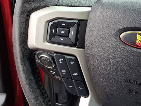 Used 2019 Ford F150 Lariat image 23