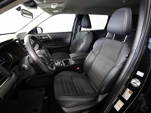 Used 2023 Mitsubishi Outlander SE image 20