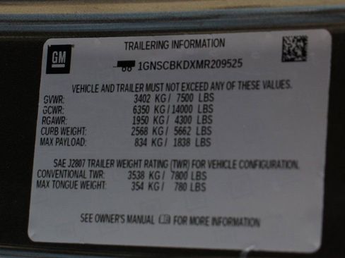 Used 2021 Chevrolet Suburban LS w/ Driver Alert Package image 47