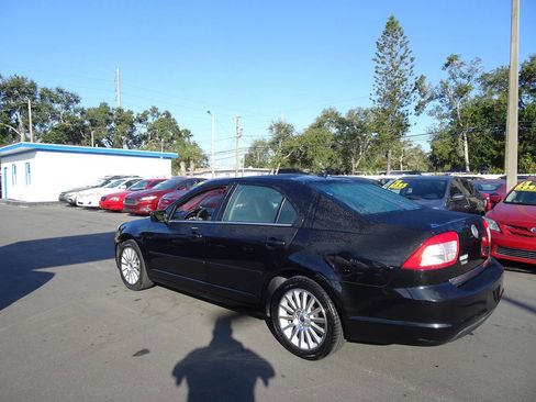 Used 2009 Mercury Milan Premier image 4