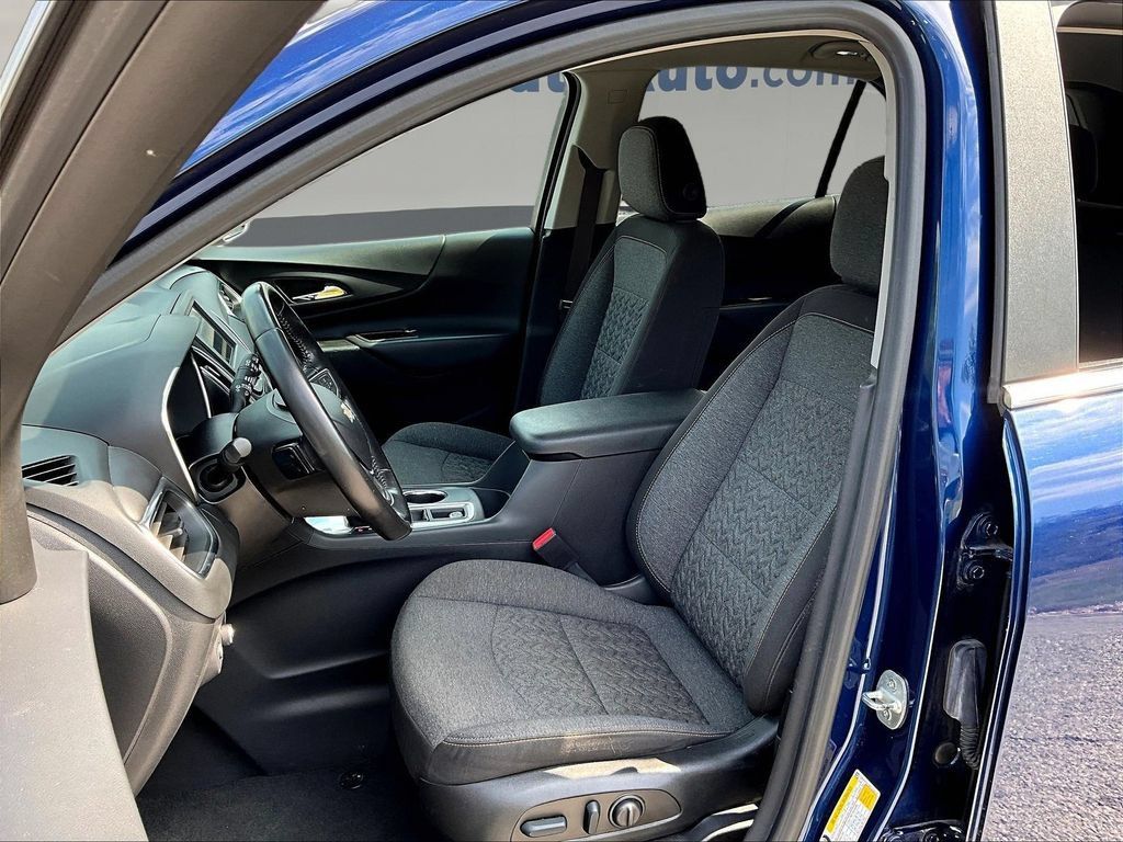 Used 2022 Chevrolet Equinox LT FWD image 24