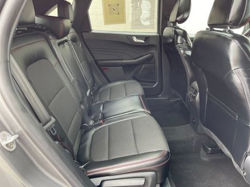 Used 2024 Ford Escape ST-Line w/ Tech Pack #1 AWD/4WD image 32