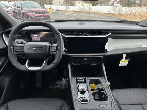 New 2026 Jeep Cherokee Limited image 4