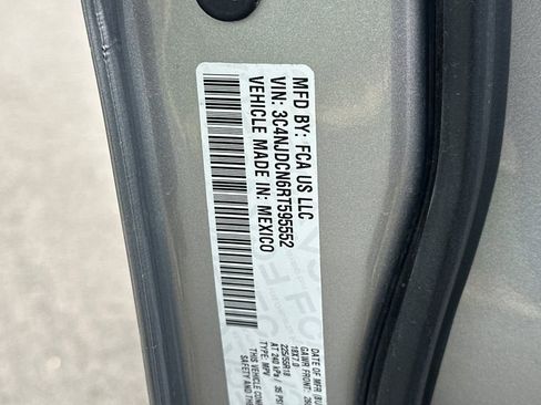 Used 2024 Jeep Compass Limited AWD/4WD image 28