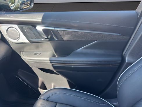 Used 2025 Buick Enclave Avenir w/ Super Cruise Package image 25