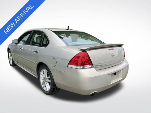 Used 2012 Chevrolet Impala LTZ FWD image 5