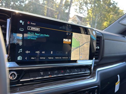 New 2026 Chevrolet Silverado 2500 LT image 24