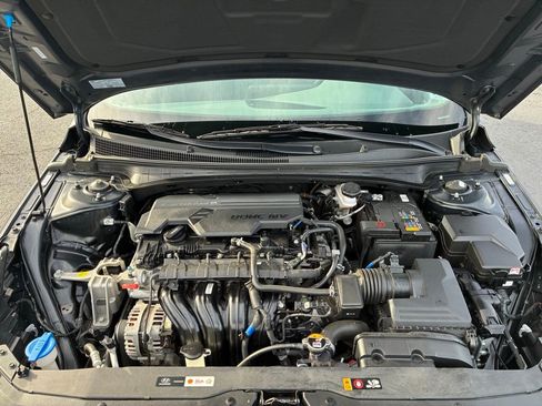 Used 2023 Hyundai Elantra SEL image 10