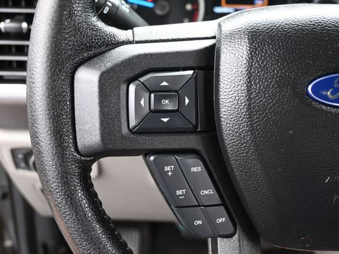 Used 2016 Ford F150 XLT w/ Equipment Group 302A Luxury RWD image 13