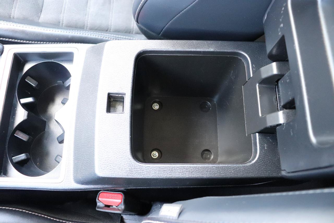 Used 2024 Mitsubishi Outlander FWD image 46
