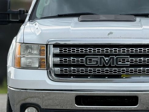 Used 2013 GMC Sierra 2500 SLE w/ HD SLE Premium Package AWD/4WD image 11