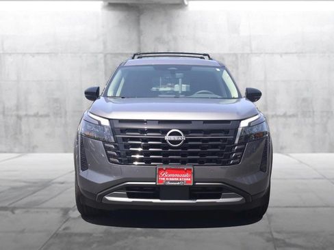 New 2026 Nissan Pathfinder SL w/ SL Premium Package AWD/4WD image 4