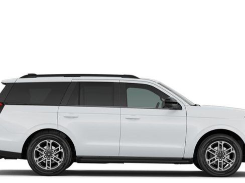 New 2026 Ford Expedition Active image 26