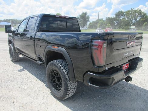 New 2026 GMC Sierra 2500 AT4X AWD/4WD image 11