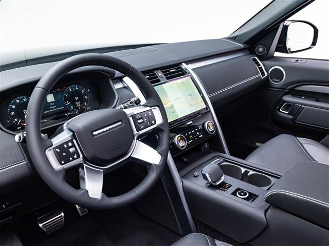 New 2026 Land Rover Discovery Dynamic SE AWD/4WD image 17