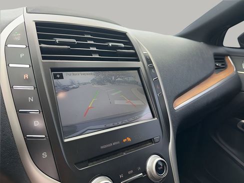 Used 2017 Lincoln MKC Reserve image 38