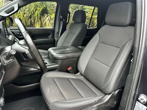 Used 2024 Chevrolet Tahoe LS RWD image 15