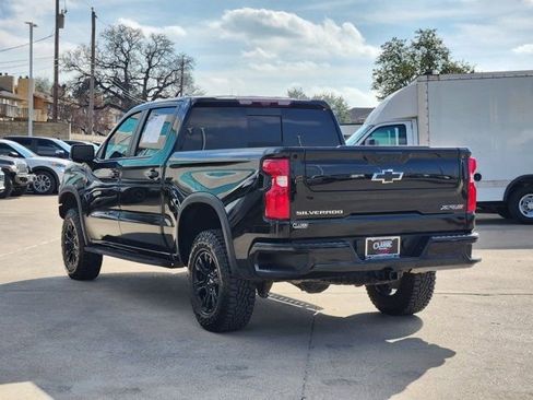 Used 2022 Chevrolet Silverado 1500 ZR2 w/ Technology Package image 3