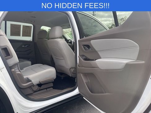 Used 2020 Chevrolet Traverse LT image 39