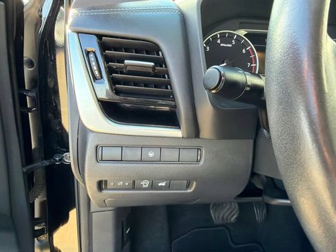 Used 2023 Nissan Rogue SL FWD image 27