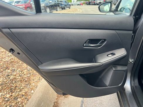 Used 2025 Nissan Sentra SV FWD image 20