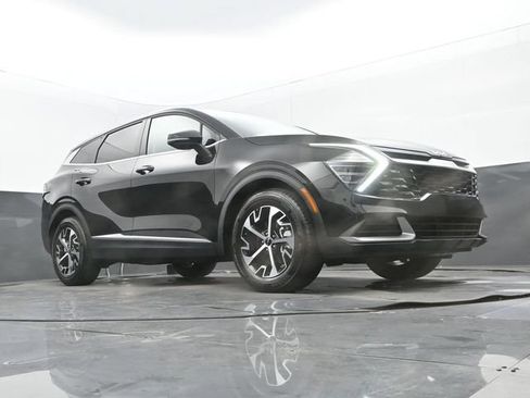 Used 2024 Kia Sportage EX FWD image 25