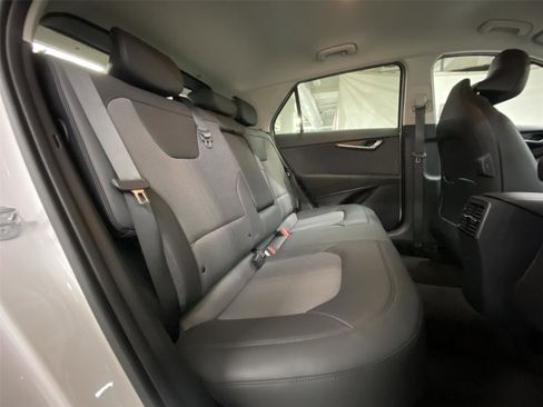 Used 2023 Kia Niro EX FWD image 28