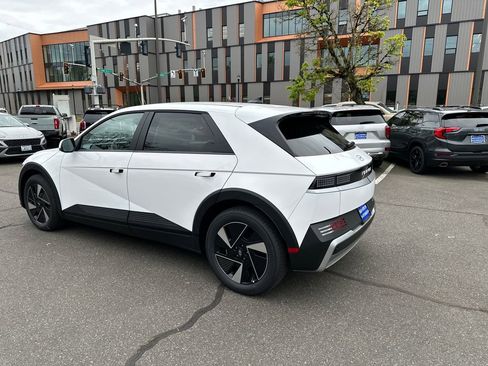 New 2026 Hyundai Ioniq 5 SE AWD/4WD image 4