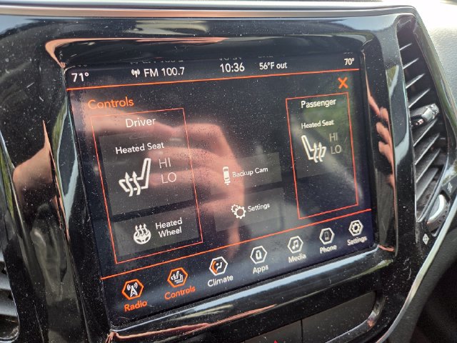 Used 2019 Jeep Cherokee Limited AWD/4WD image 16