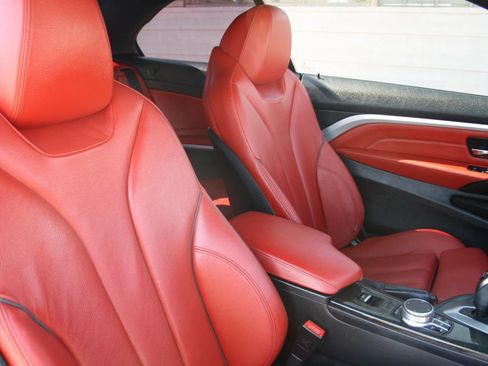 Used 2019 BMW 430i Convertible RWD image 10