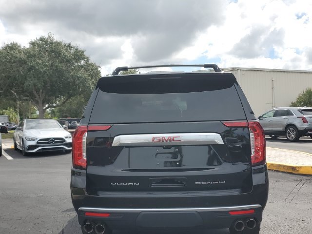 Used 2023 GMC Yukon Denali w/ Denali Reserve Package AWD/4WD image 13