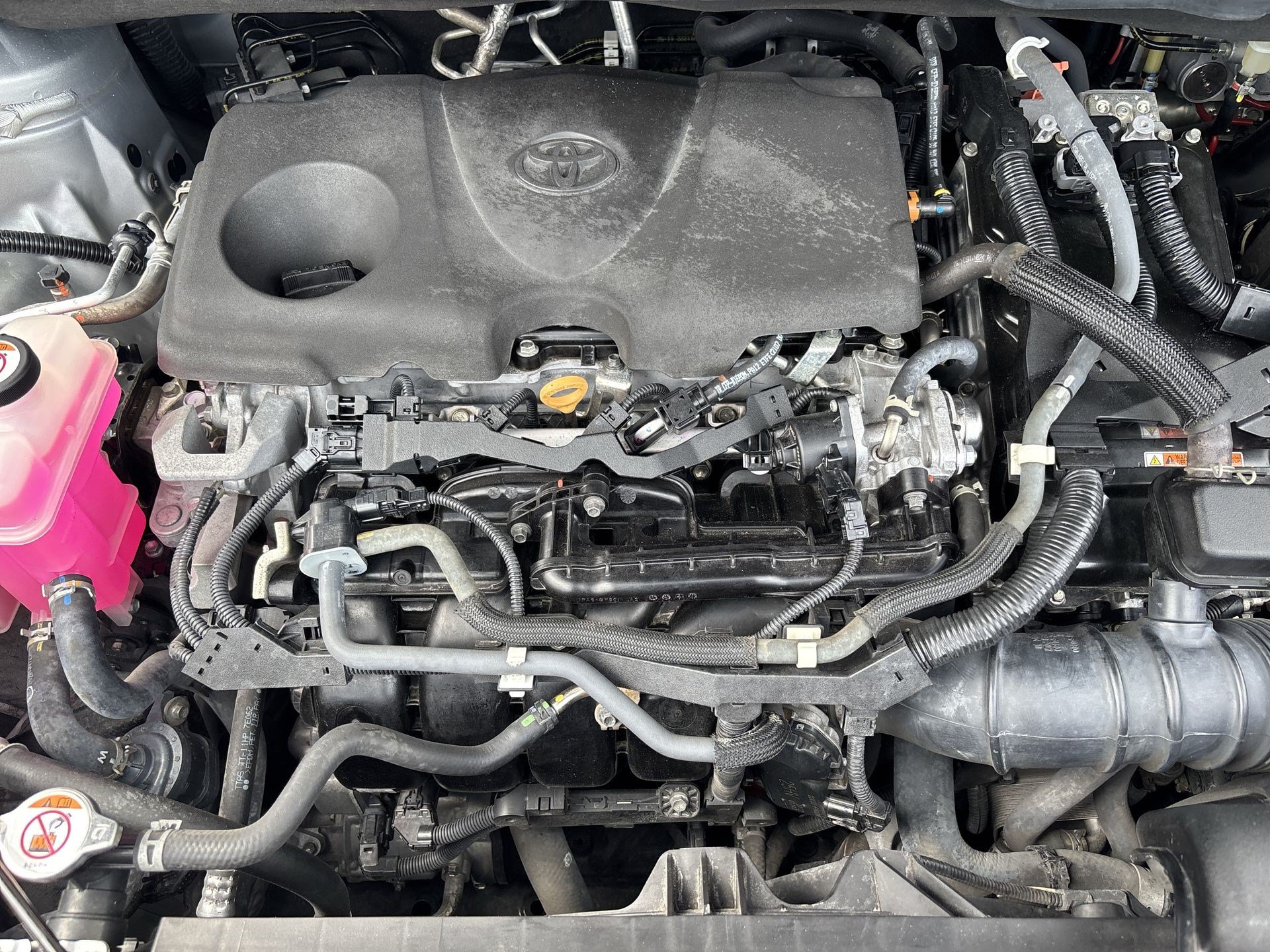 Used 2022 Toyota Sienna XSE FWD image 17