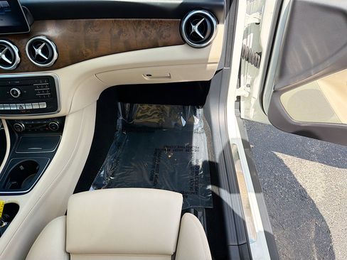 Used 2019 Mercedes-Benz GLA 250 image 17