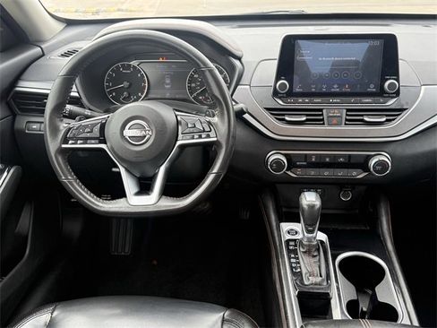 Used 2024 Nissan Altima 2.5 SR image 10