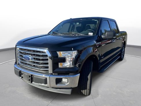 Used 2017 Ford F150 XLT w/ Equipment Group 302A Luxury image 2