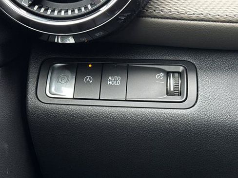New 2026 Chevrolet Equinox LT w/ Convenience Package II FWD image 28