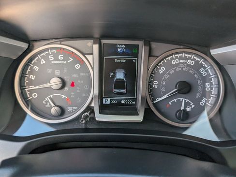 Used 2023 Toyota Tacoma SR image 19