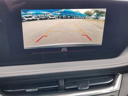 Used 2024 Buick Envista Preferred w/ Convenience I Package image 17