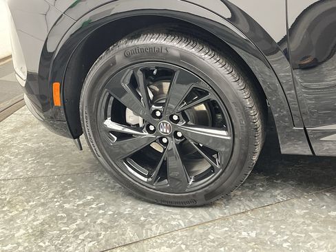 Certified 2025 Buick Envision Sport Touring image 37