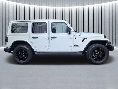 Used 2021 Jeep Wrangler Unlimited Sahara image 2