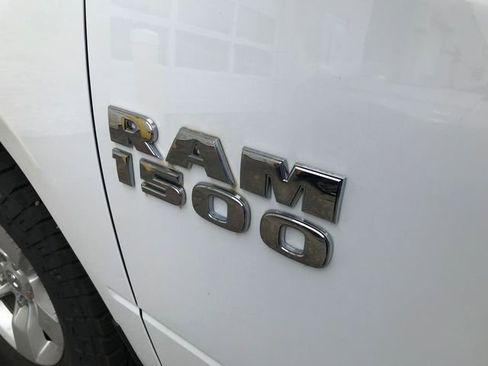 Used 2017 RAM 1500 Classic SLT w/ Luxury Group image 10