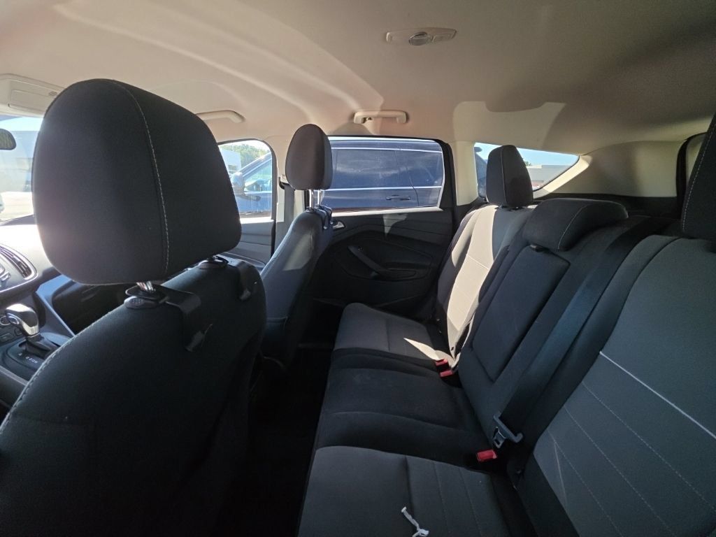 Used 2015 Ford Escape SE FWD image 9