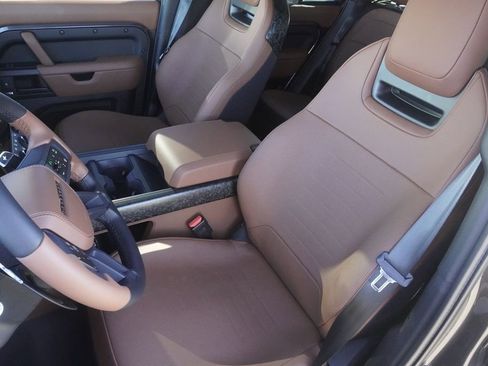 New 2026 Land Rover Defender 110 OCTA image 21