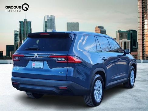 Used 2024 Toyota Grand Highlander XLE image 5