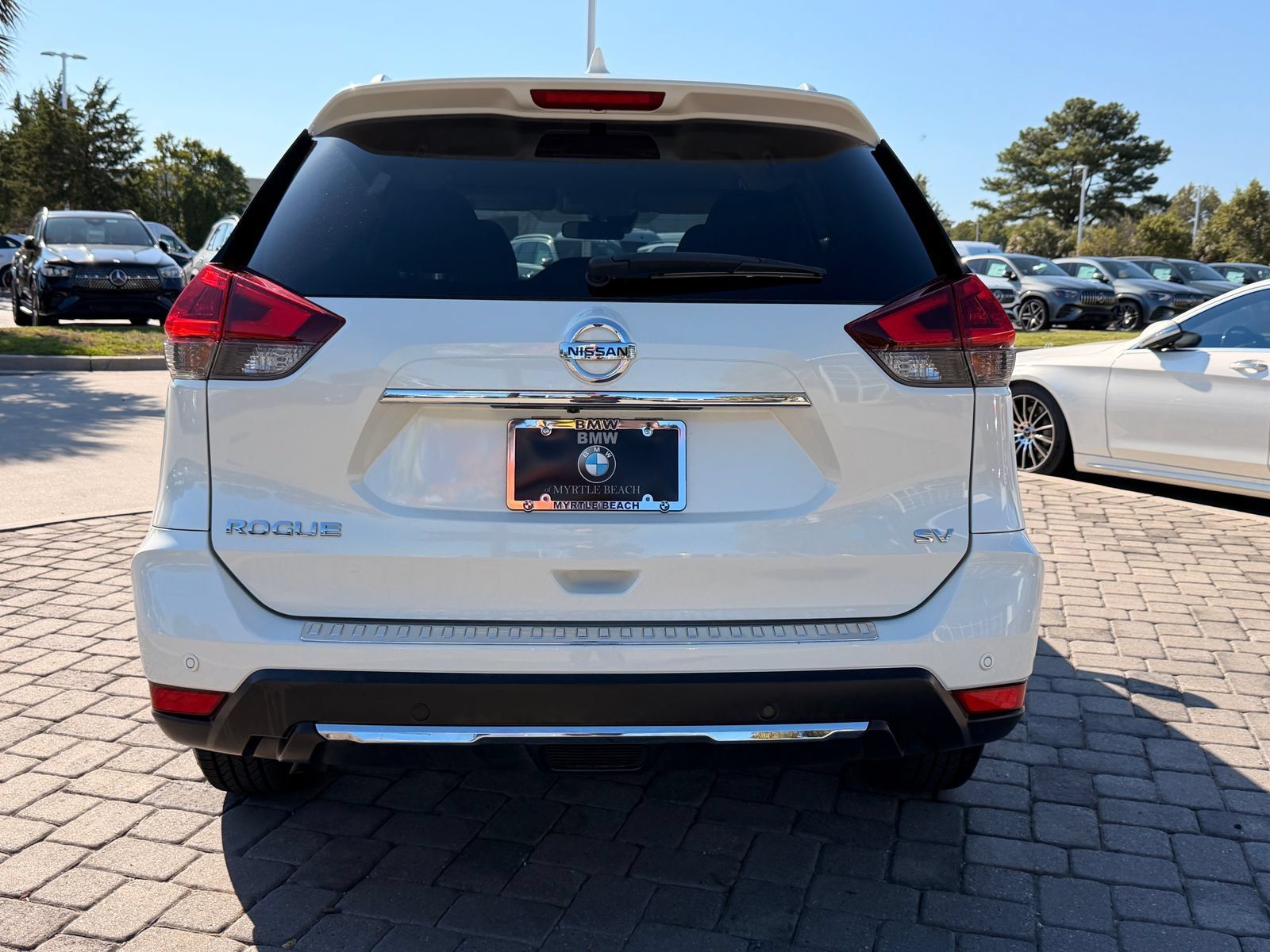 Used 2020 Nissan Rogue SV FWD image 9